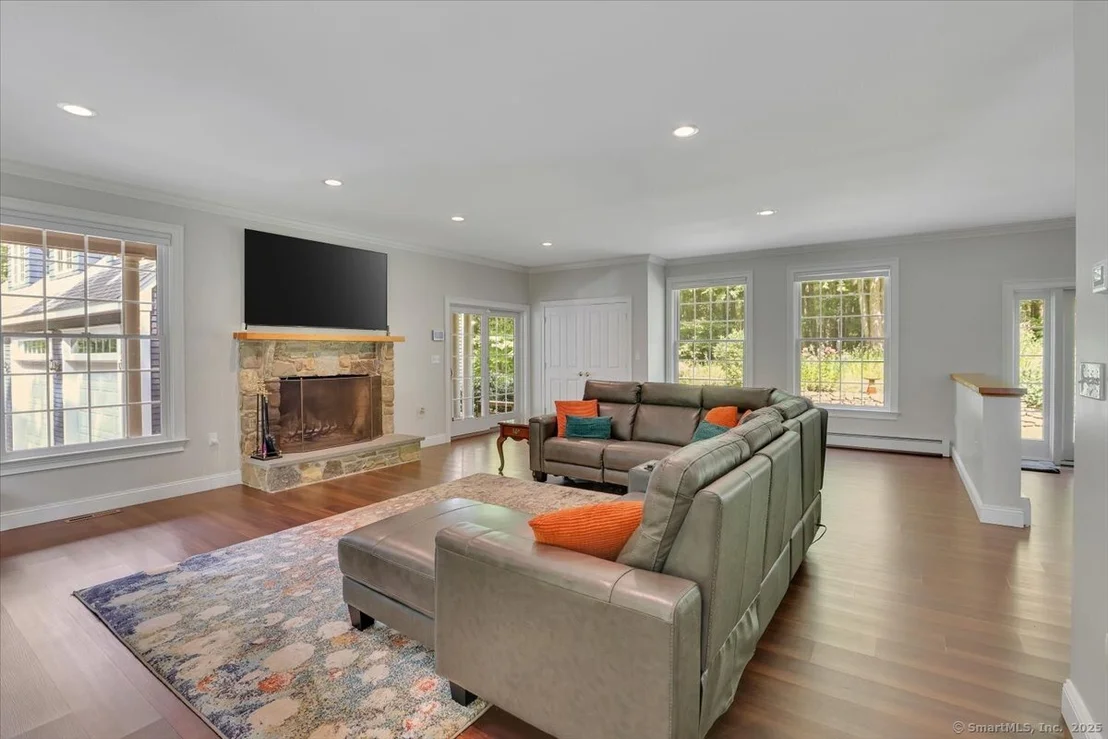 Photo of 152 Cheney Lane