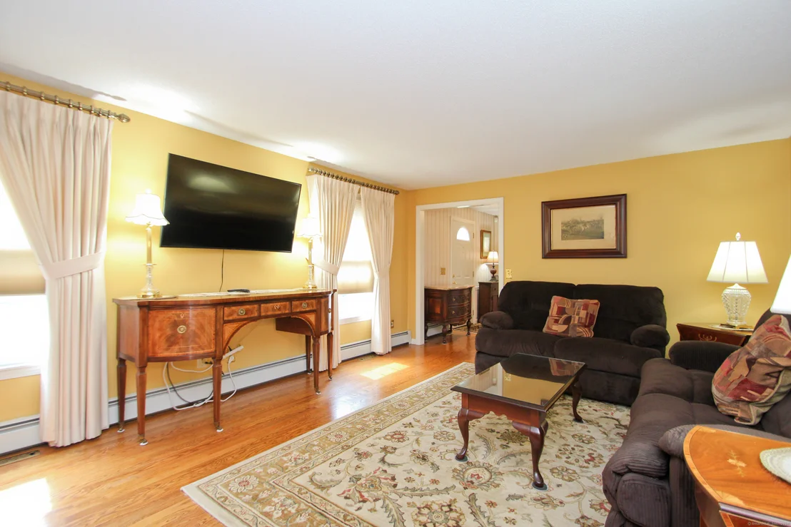 Photo of 1183 Newgate Road