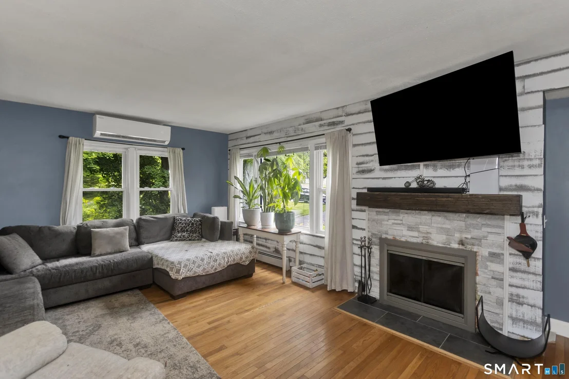 Photo of 39 Highland Avenue