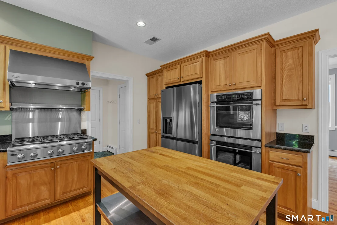 Photo of 6 Azalea Lane