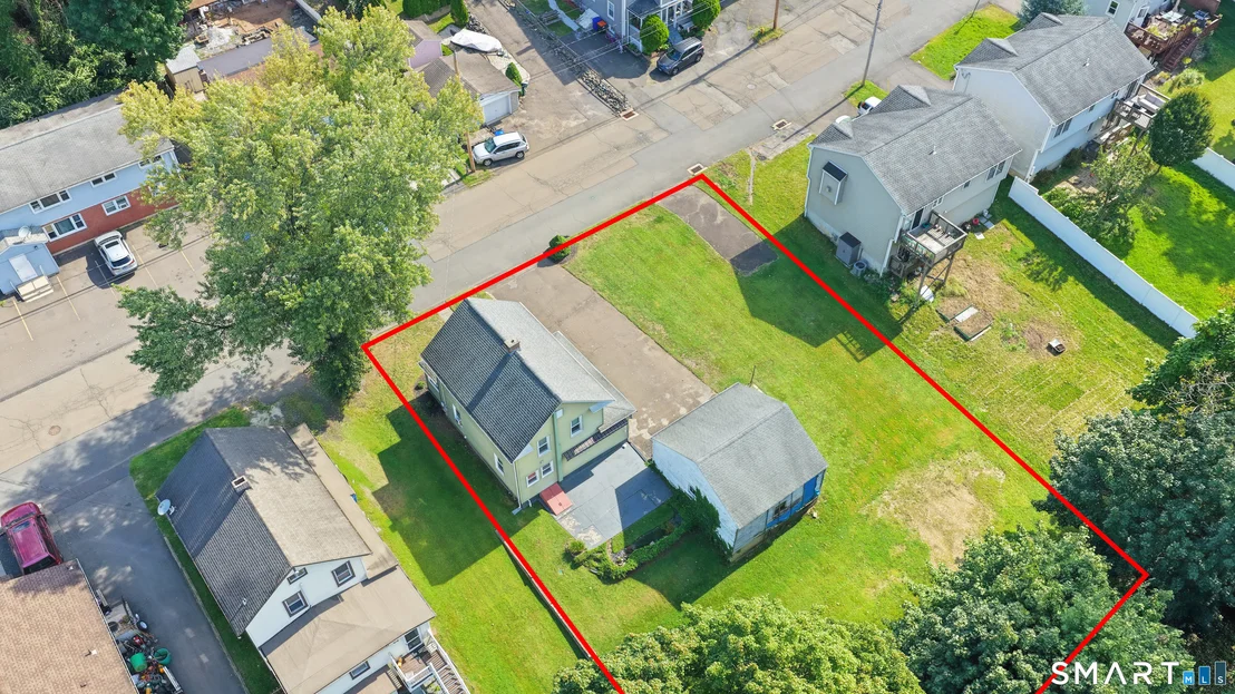 Photo of 25 Maple Avenue