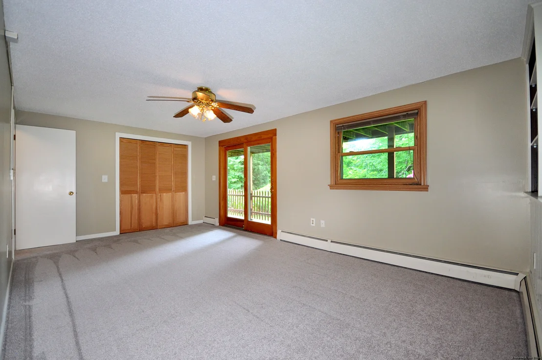 Photo of 35 Ravine Road