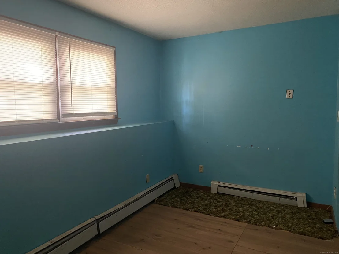 Photo of 100 Nutmeg Drive