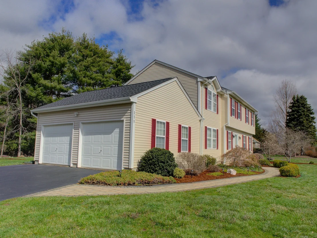 Photo of 115 Spring Wood Lane