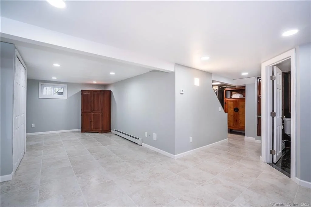 Photo of 95 Robbins Avenue