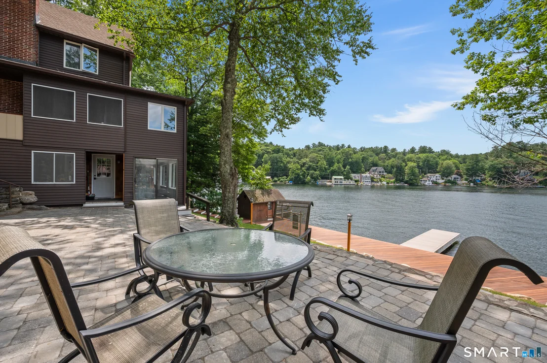 Photo of 752 Lake Drive