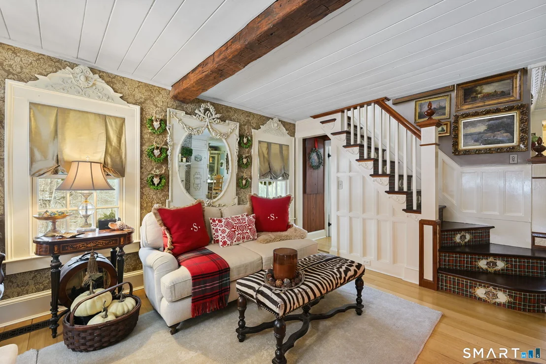 Photo of 6 Hoyt Road