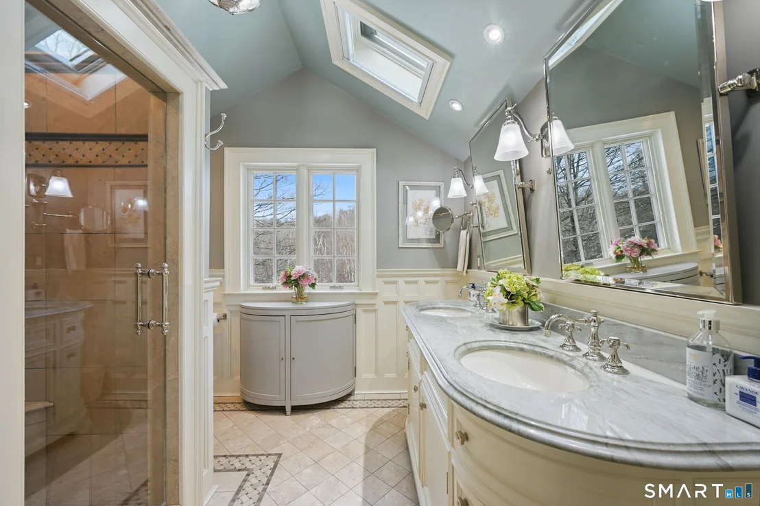 Photo of 6 Hoyt Road