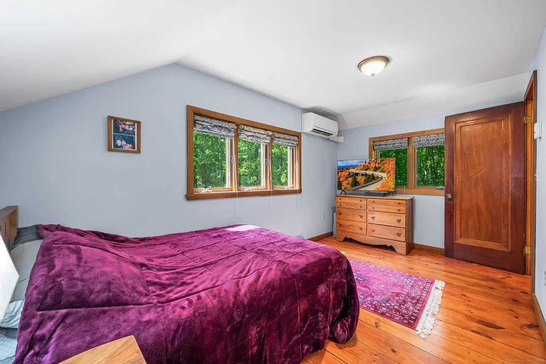 Photo of 375 Burrows Hill Road