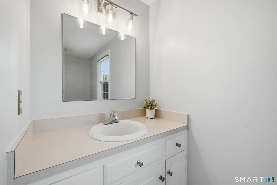 Photo of 32 Braeside Crescent