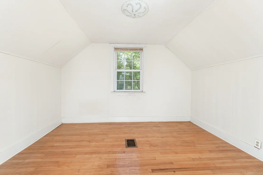 Photo of 128 Fairview Avenue