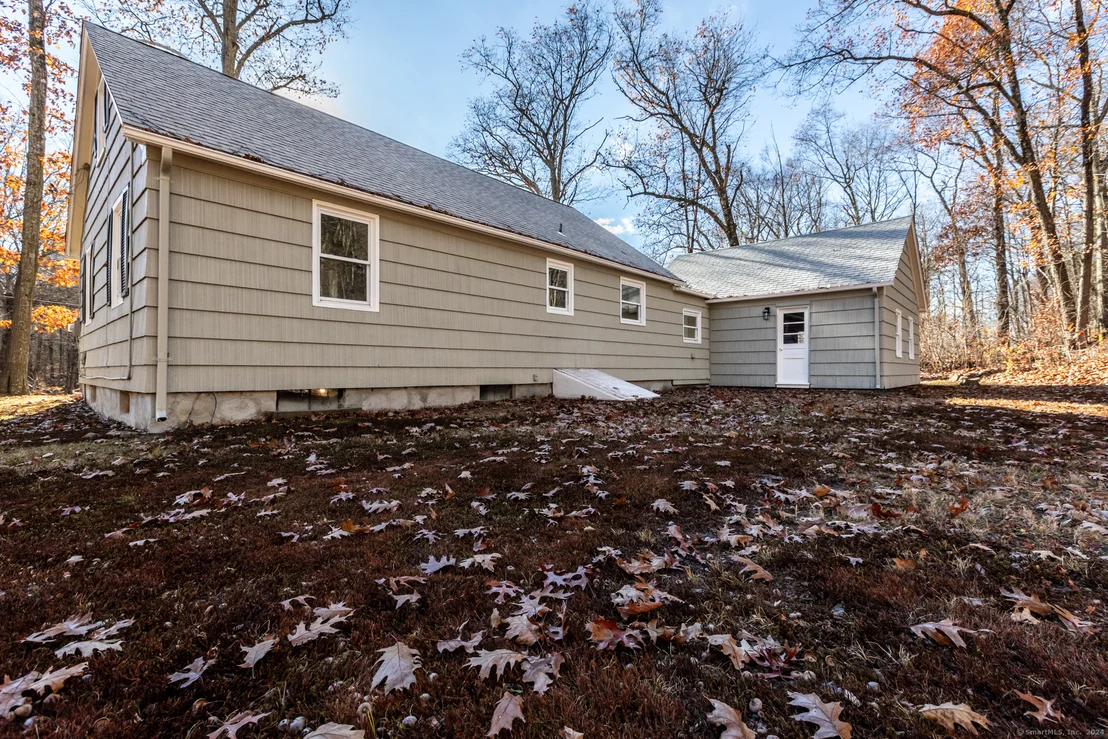 Photo of 243 Chestnut Hill Road