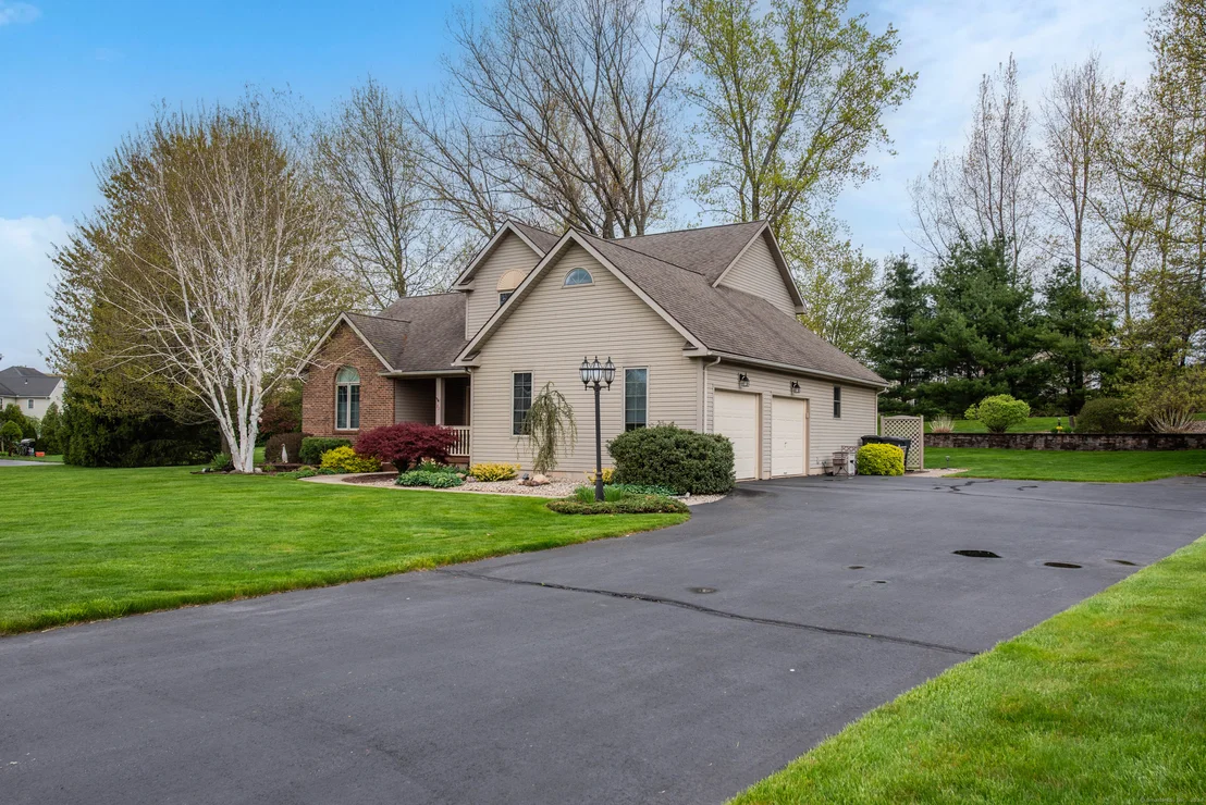 Photo of 73 Blossom Way