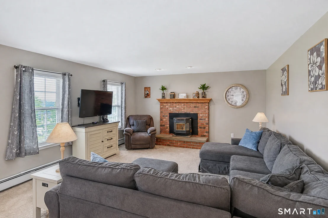 Photo of 2 Curtis Avenue