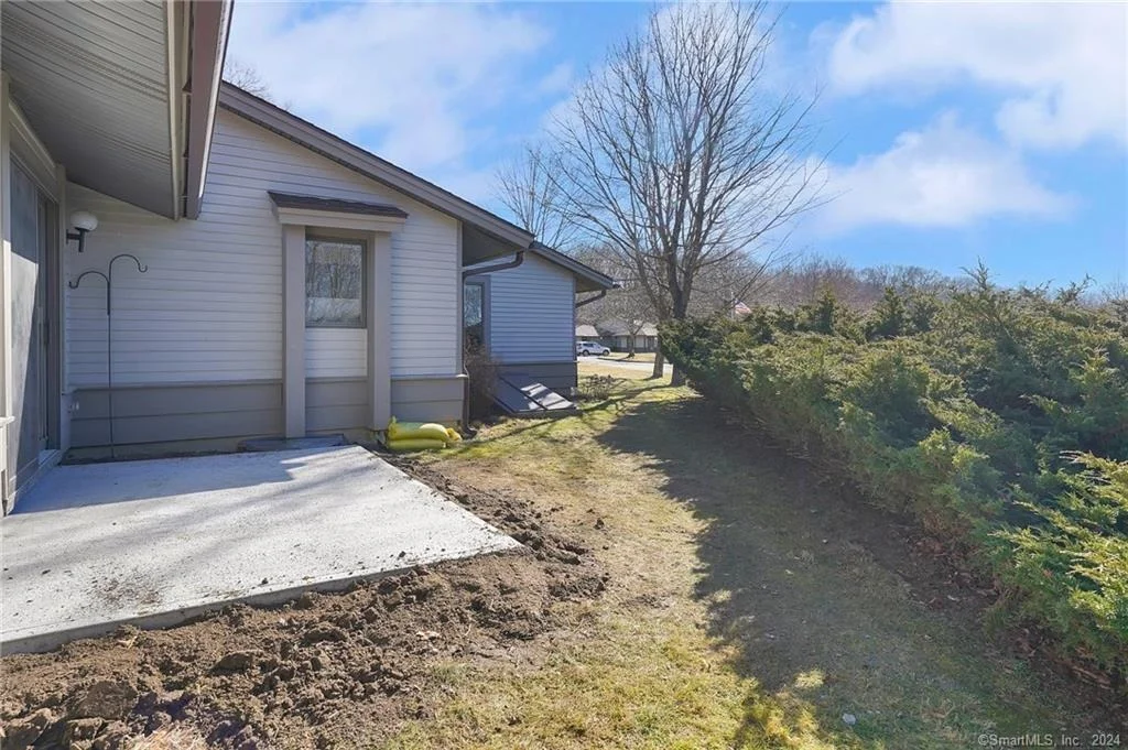 Photo of Unit C at 6 Sycamore Drive