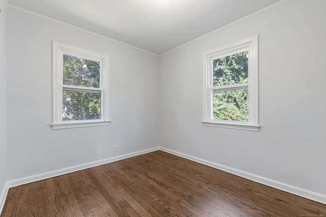 Photo of 127 Surrey Drive