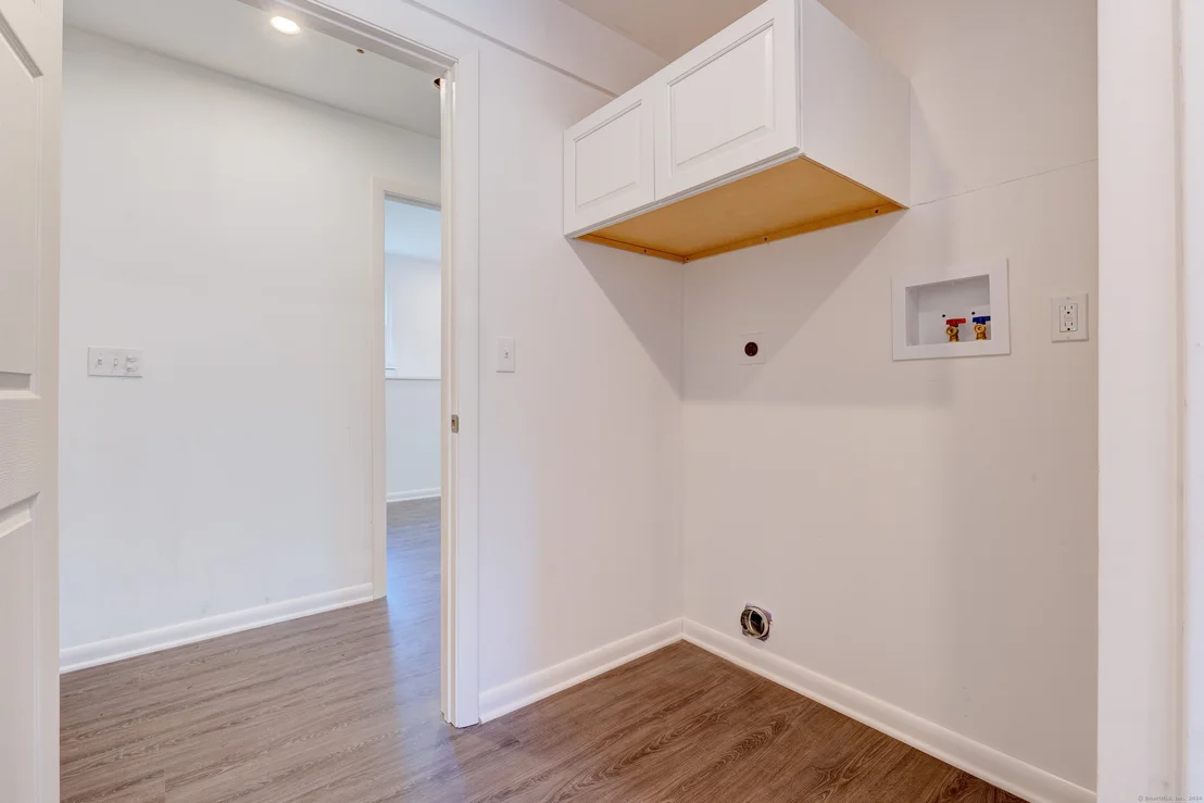 Photo of 586 Charles Street