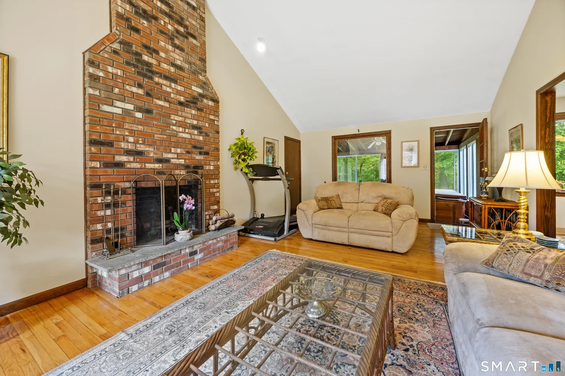 Photo of 620 Riverside Drive