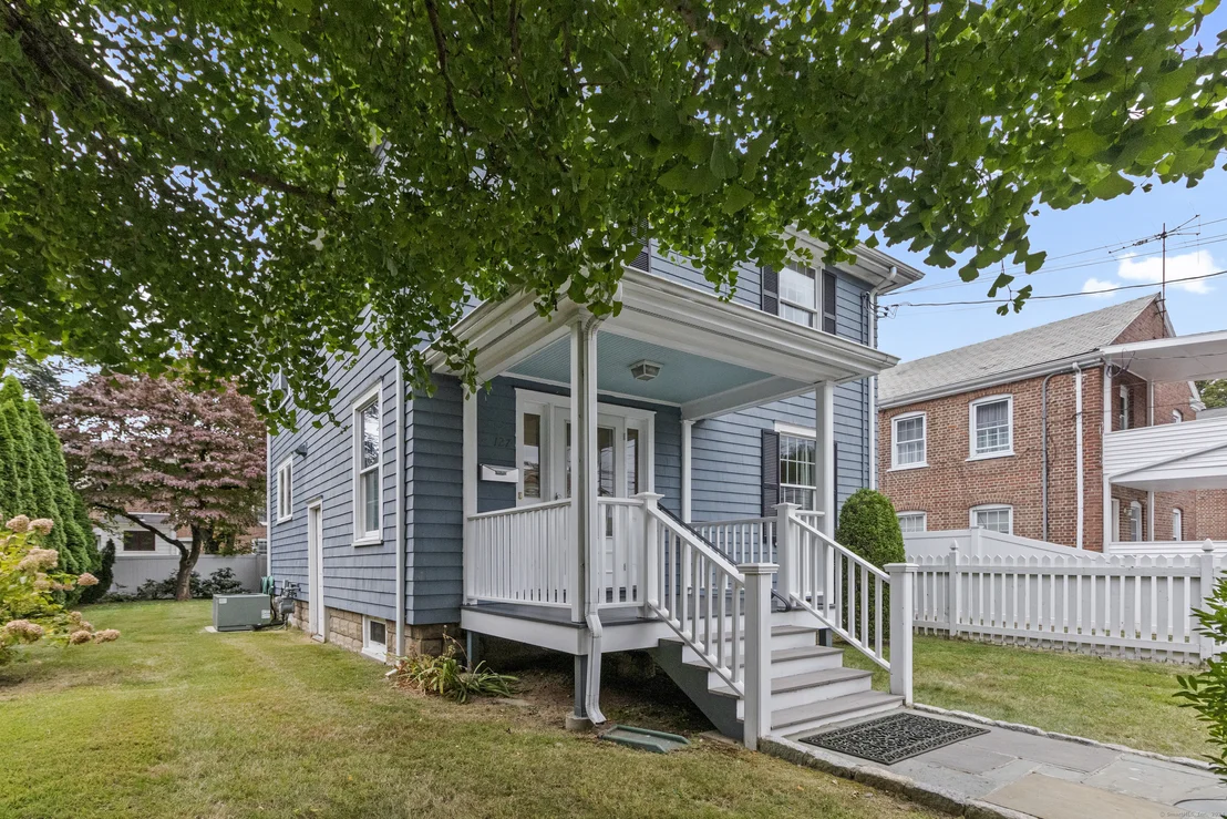 Photo of 127 Grasmere Avenue