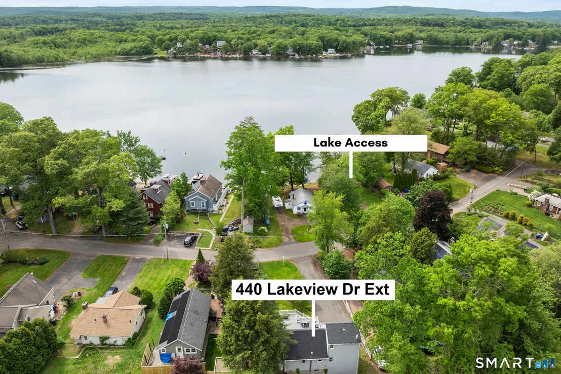 Photo of 440 Lakeview Drive