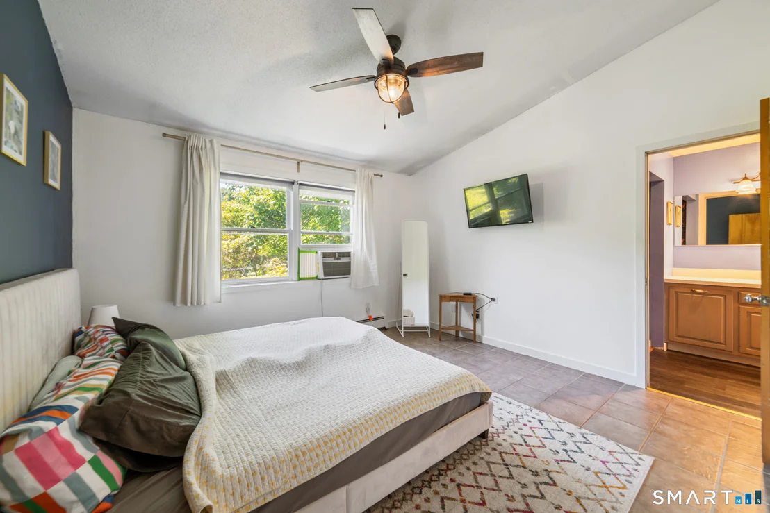 Photo of 168 Maple Avenue
