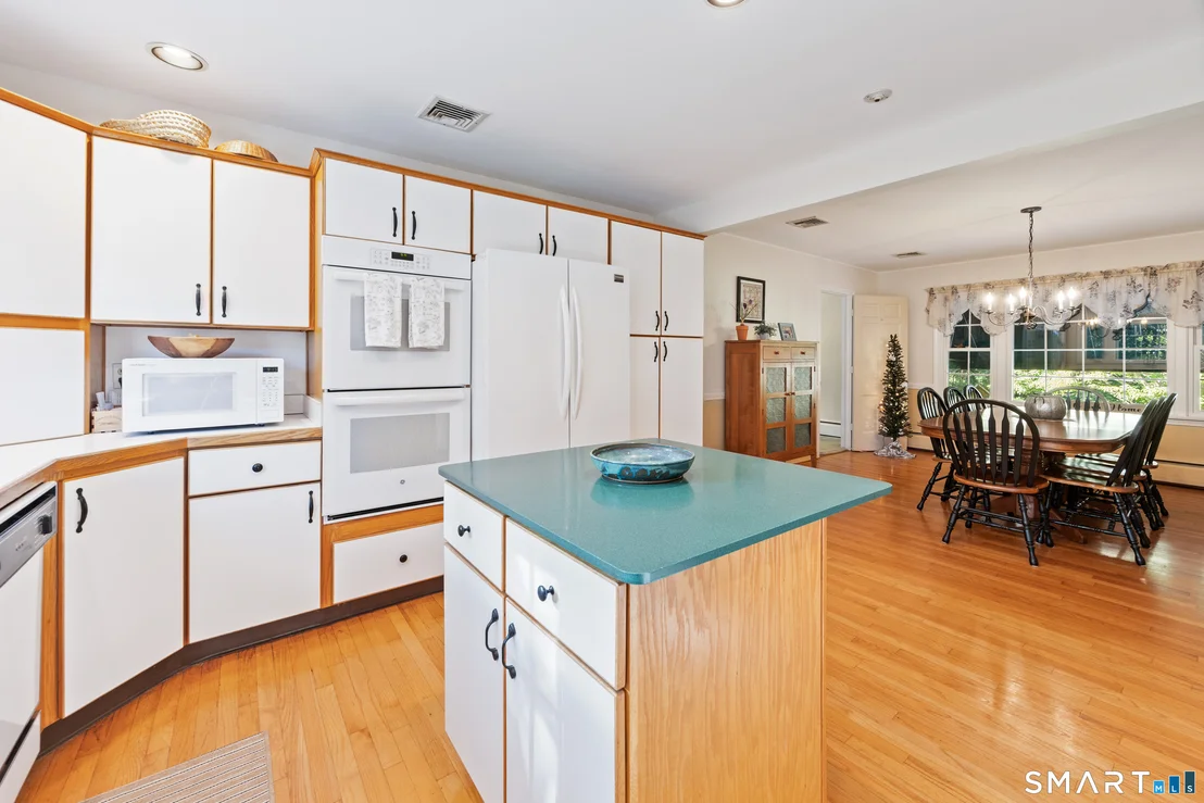 Photo of 98 Merwin Circle
