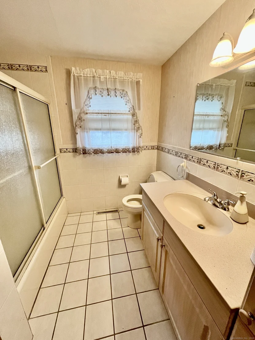 Photo of 124 Plainfield Drive
