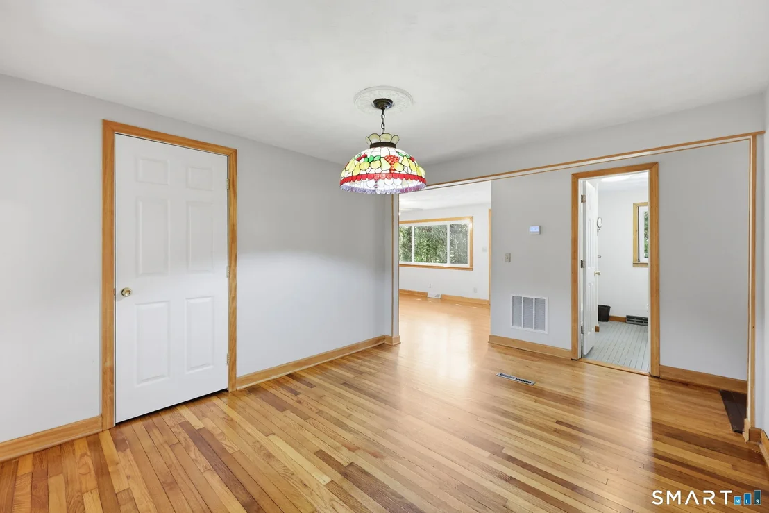 Photo of 186 Jackson Drive