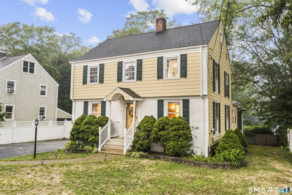Photo of 5 Van Rose Drive