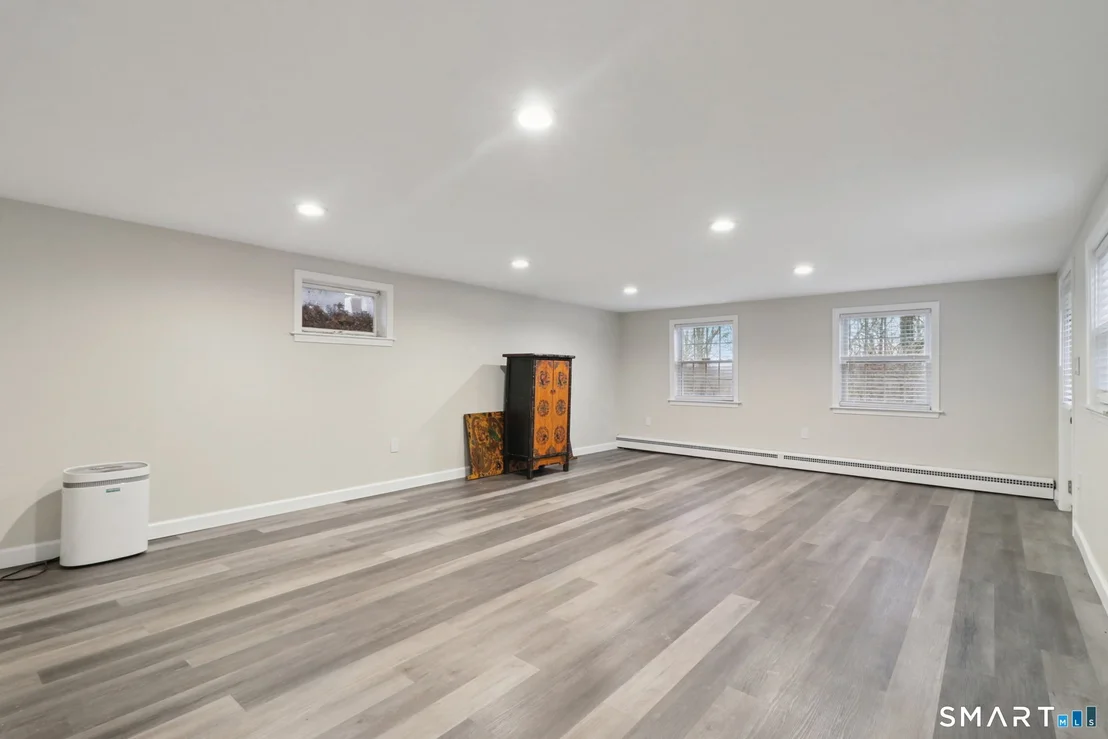 Photo of 51 Round Hill Road