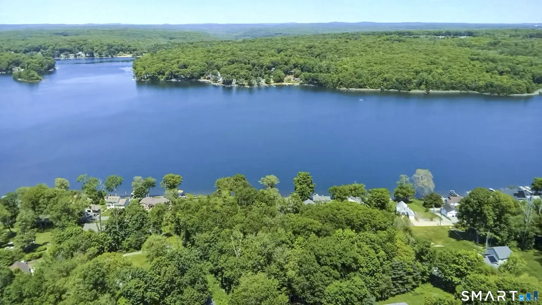 Photo of 5 Avery Shores