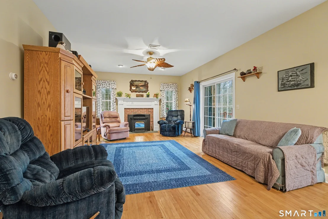 Photo of 12 Fox Run