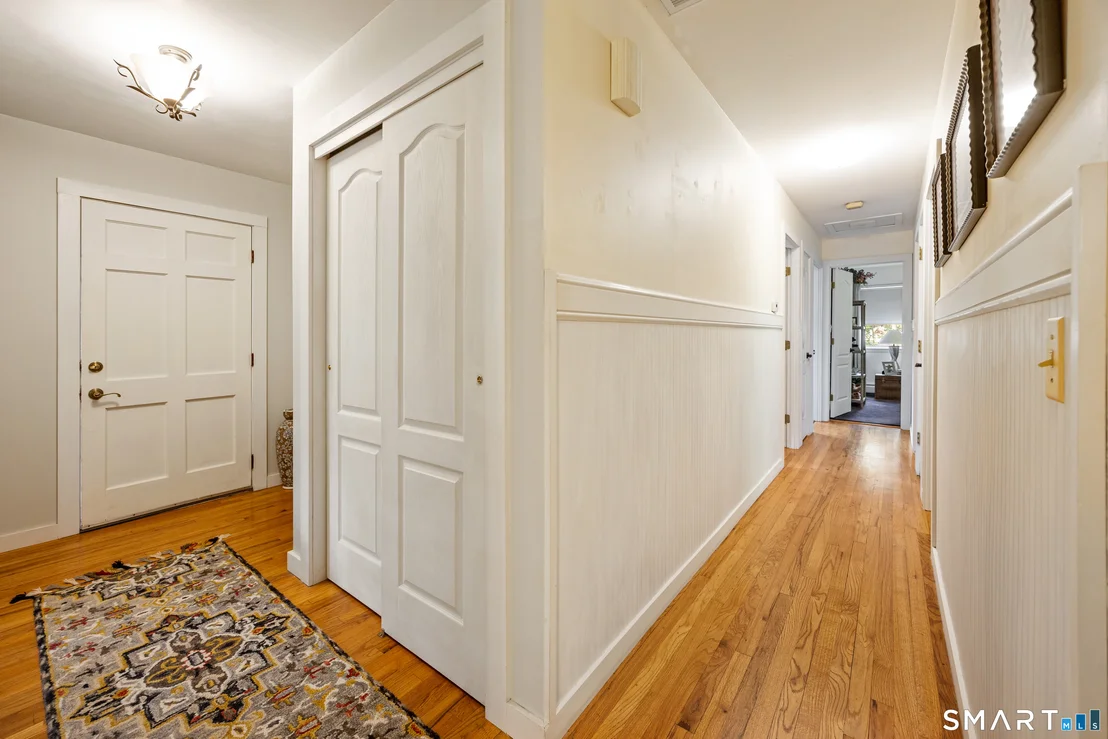 Photo of 44 Williamsburg Drive