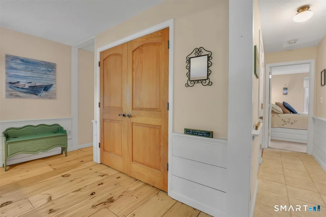 Photo of 328 Bulkeley Hill Road