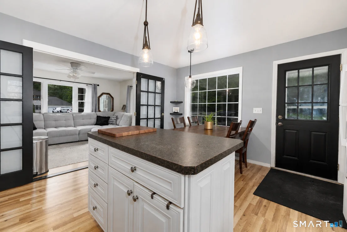 Photo of 1166 Spindle Hill Road