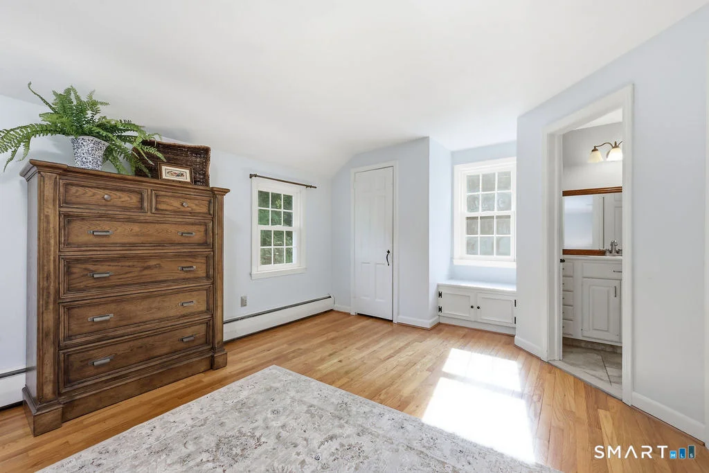 Photo of 8 Penwood Road