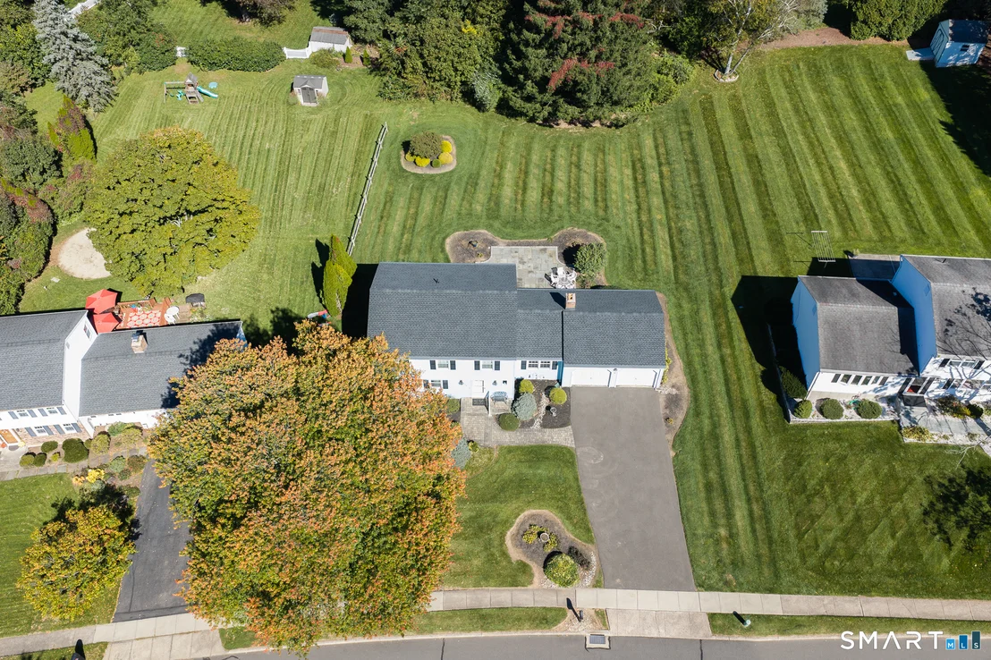 Photo of 450 Cardinal Lane