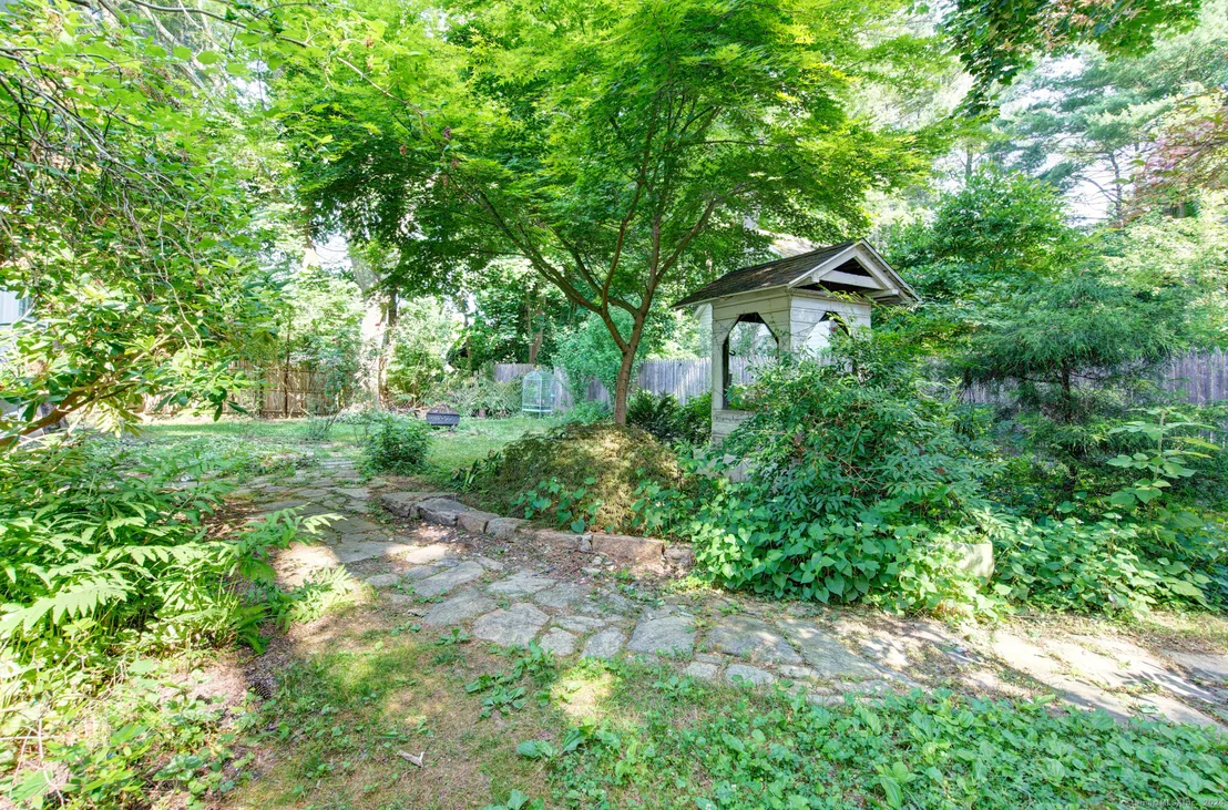 Photo of 12 Meadow Drive