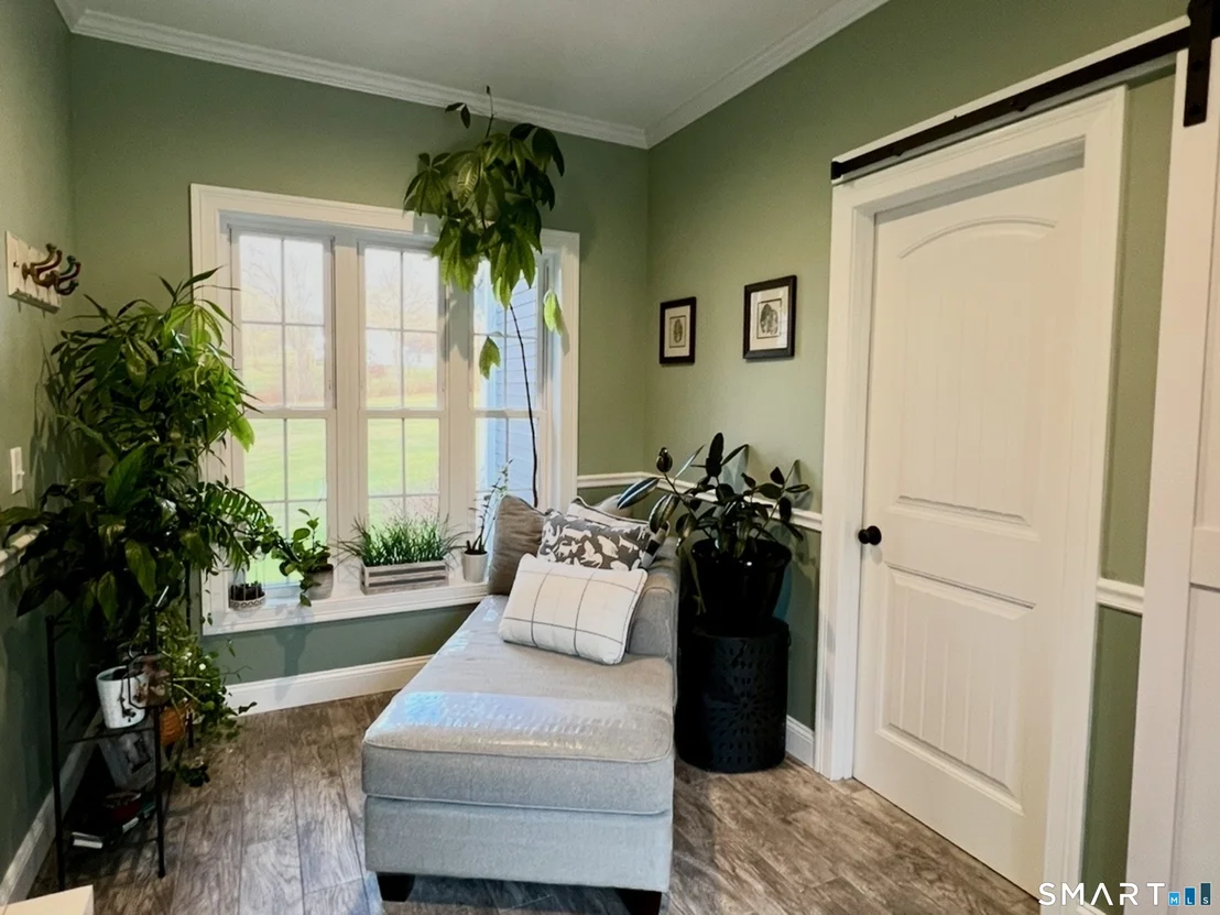 Photo of 217 Hinman Road