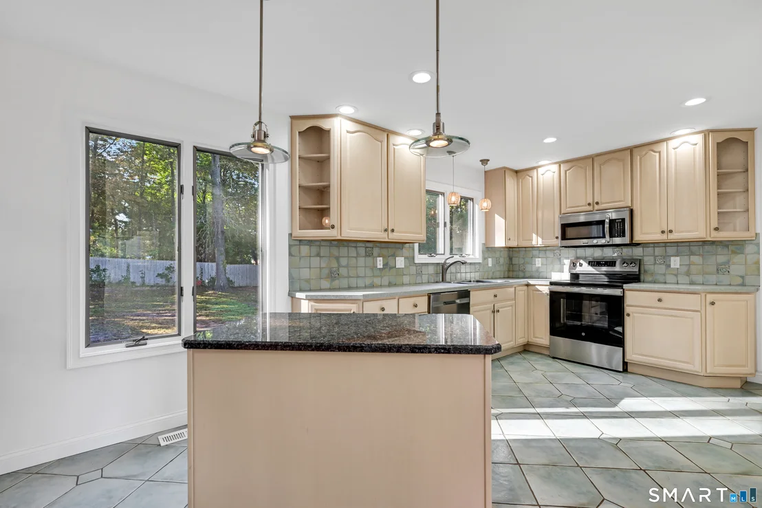 Photo of 37 Valley Drive