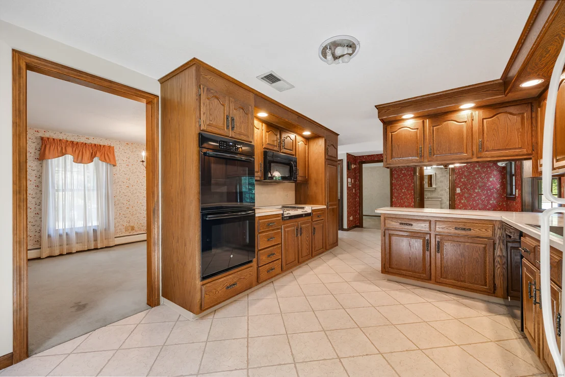 Photo of 79 Vineyard Drive