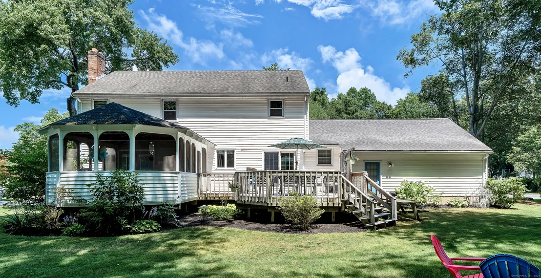Photo of 302 Quarry Brook Drive