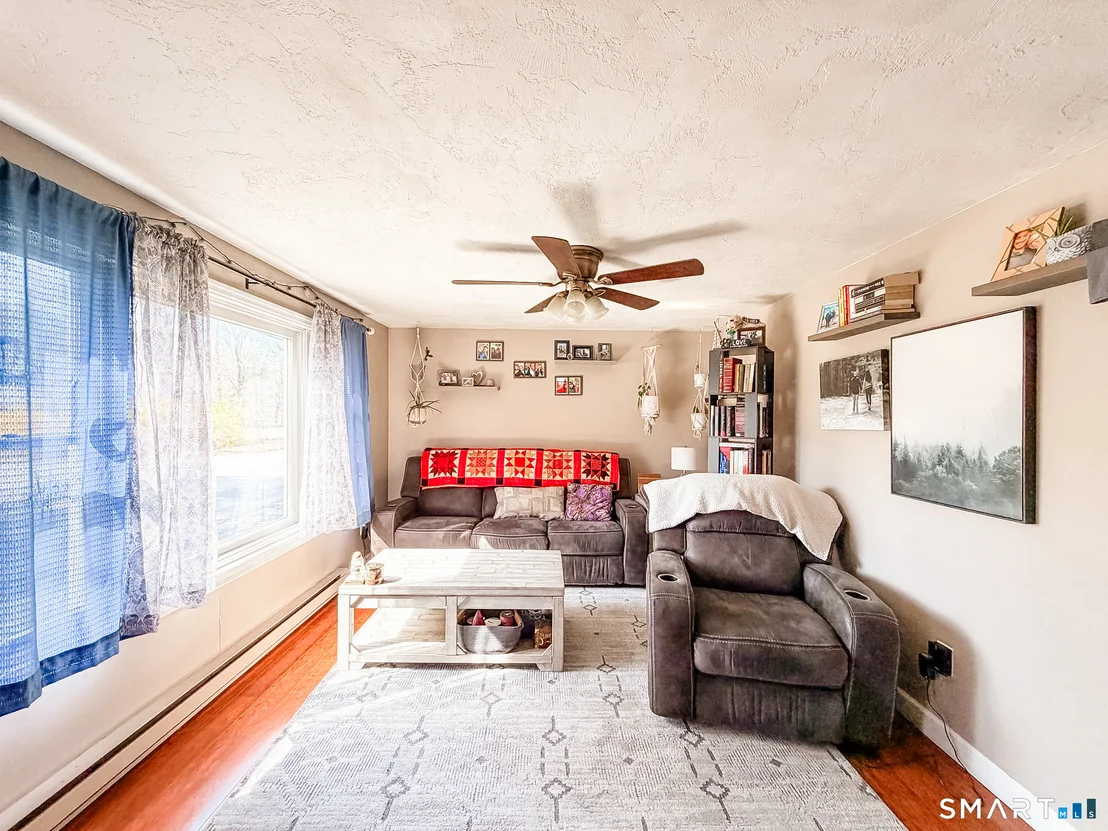 Photo of 199 Mashentuck Road
