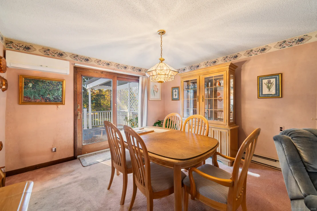 Photo of 6 Ridgecrest Lane