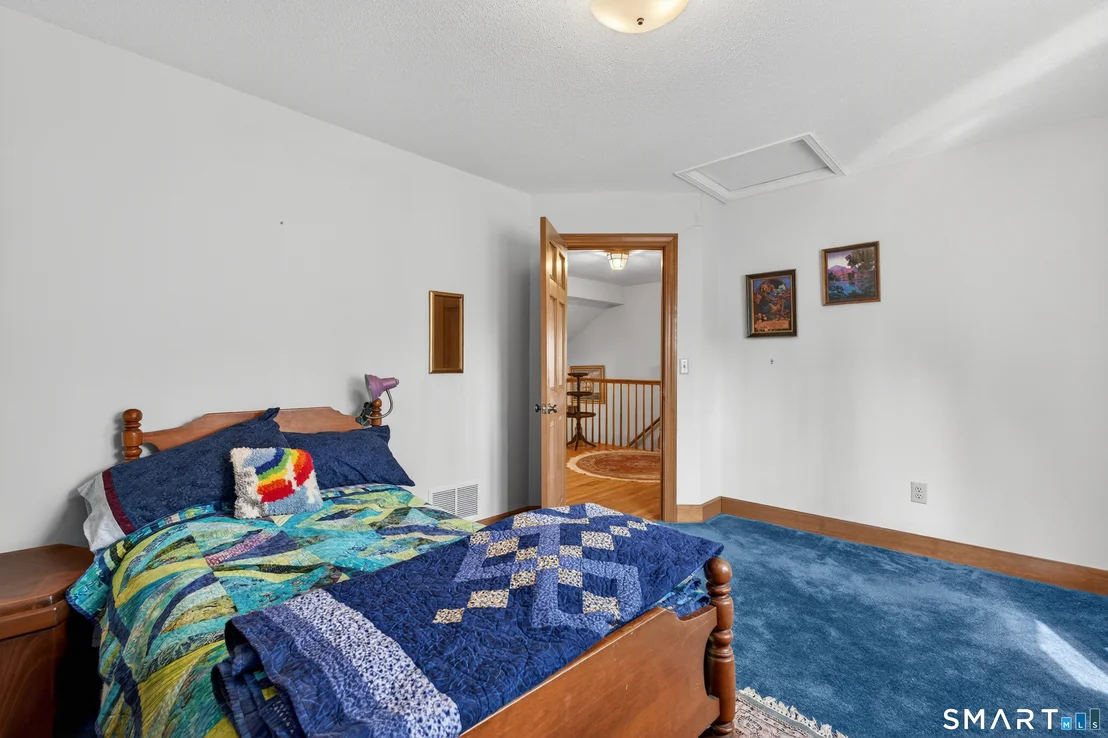 Photo of 33 Valley Drive