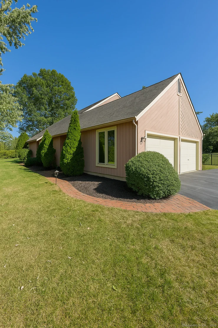 Photo of 1 Deanne Lynn Circle