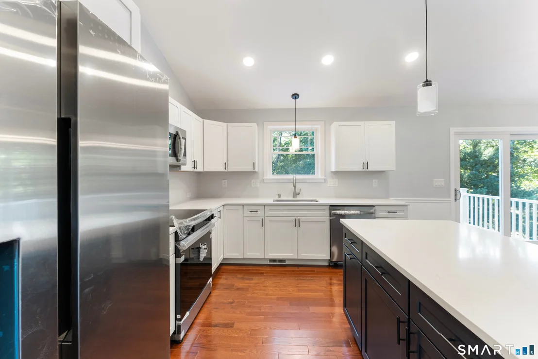 Photo of 874 Brook Road