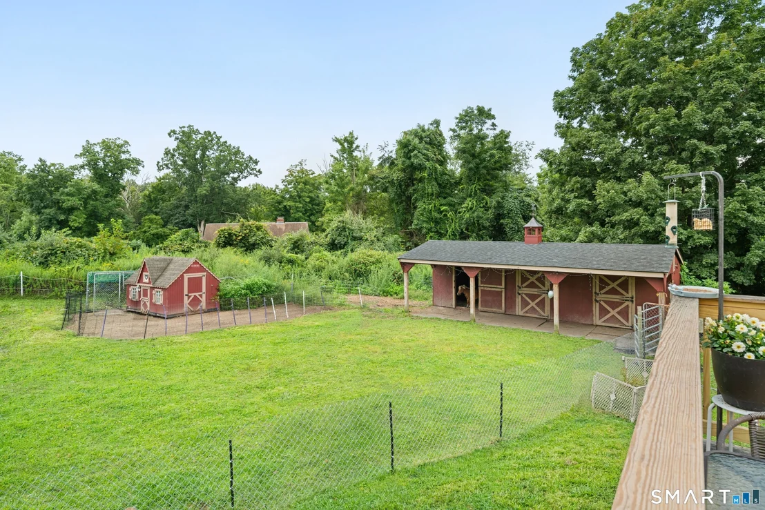 Photo of 8 Meadow Drive