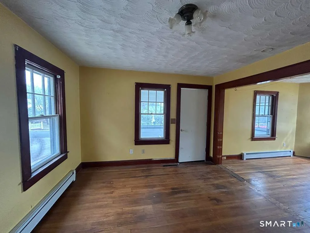 Photo of 17 Comstock Avenue