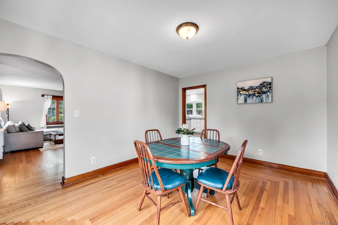 Photo of 1 Spier Avenue